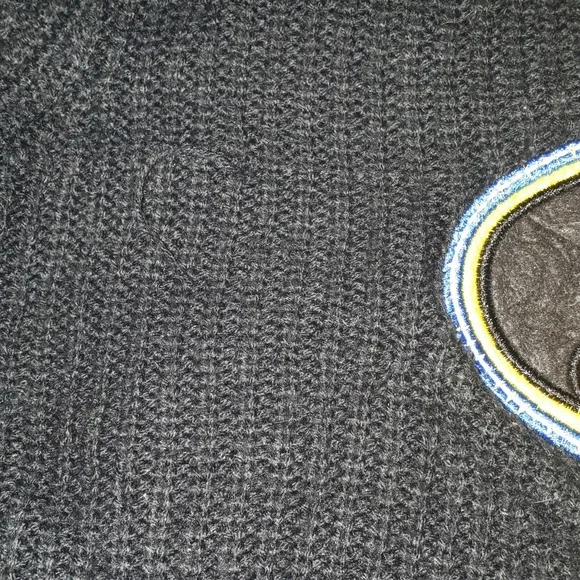 DC Comics~2 Sweaters - Picture 10 of 12